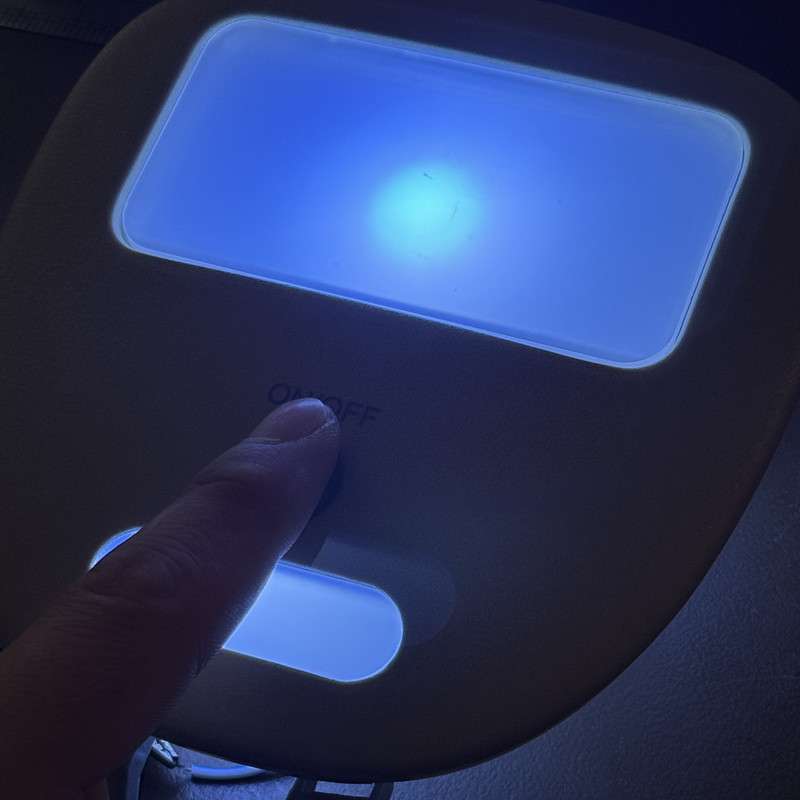 چراغ سقفی لمسی خودرو مدل zeno مناسب برای پژو 206 و 207