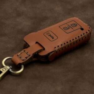نمایی از جاسوئیچی چرم طبیعی تویوتا لندکروز و رافور – کد CT-513