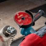 نمایی از صفحه گرانیت بر مینی رونیکس مدل RH-3504 – برش دقیق و سریع